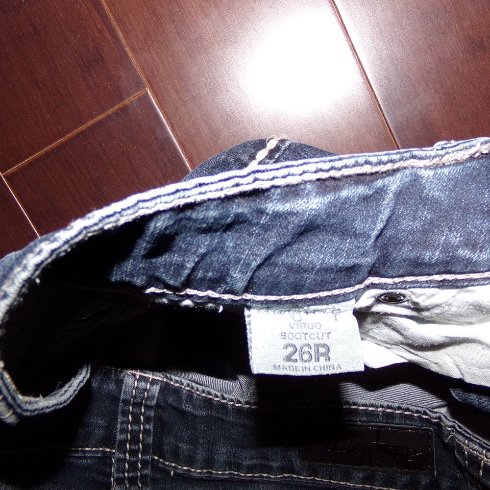 Jeans - Picture 2 of 6